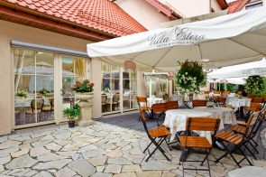 Luksusowy hotel  restauracja Warszawa konferencje wypoczynek w Polsce